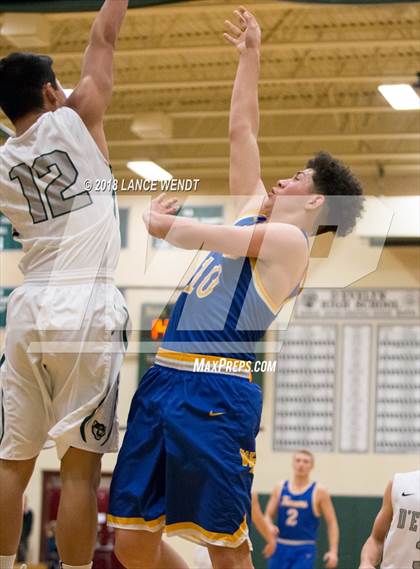 Thumbnail 2 in Wheat Ridge v D'Evelyn photogallery.