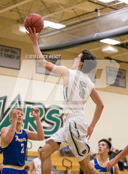 Thumbnail 3 in Wheat Ridge v D'Evelyn photogallery.