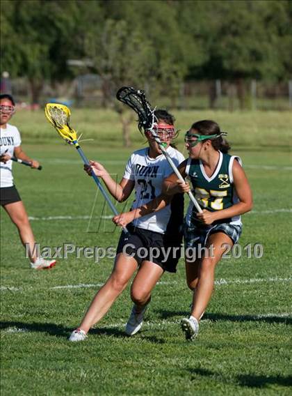 Thumbnail 3 in Dunn vs. Mira Costa photogallery.