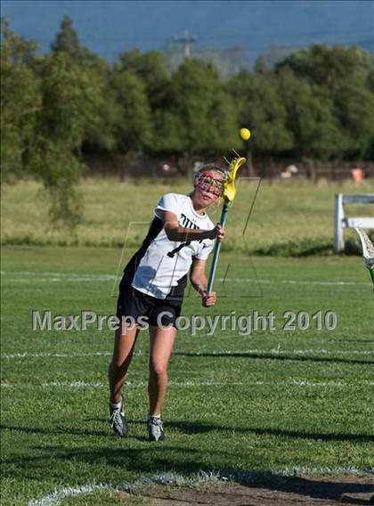 Thumbnail 2 in Dunn vs. Mira Costa photogallery.