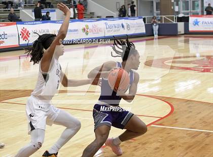 Thumbnail 1 in Ridge Point vs Guyer (McDonald's Texas Invitational) photogallery.