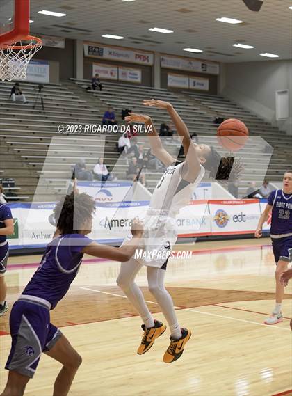 Thumbnail 1 in Ridge Point vs Guyer (McDonald's Texas Invitational) photogallery.