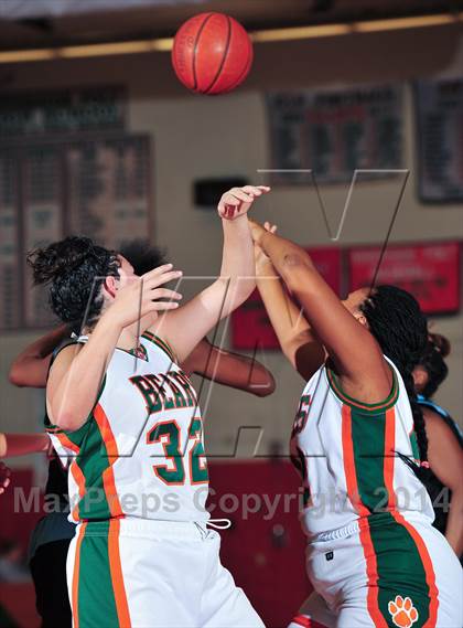 Thumbnail 2 in San Gorgonio @ Poly (Lady Bears Holiday Classic) photogallery.