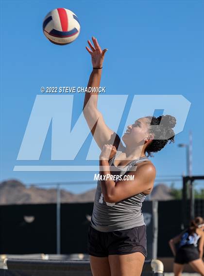 Thumbnail 2 in Perry vs Hamilton @ Casteel photogallery.