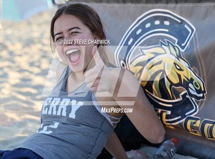 Thumbnail 1 in Perry vs Hamilton @ Casteel photogallery.