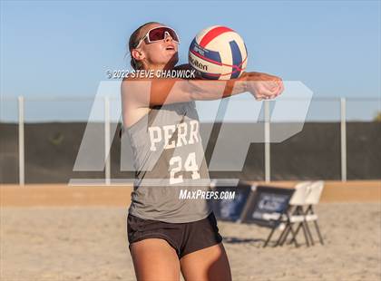 Thumbnail 1 in Perry vs Hamilton @ Casteel photogallery.