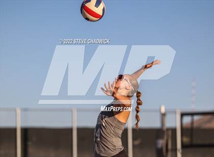 Thumbnail 2 in Perry vs Hamilton @ Casteel photogallery.