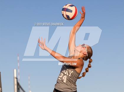 Thumbnail 3 in Perry vs Hamilton @ Casteel photogallery.