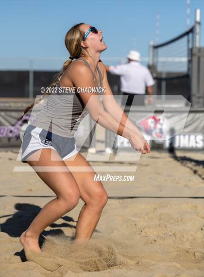 Thumbnail 3 in Perry vs Hamilton @ Casteel photogallery.