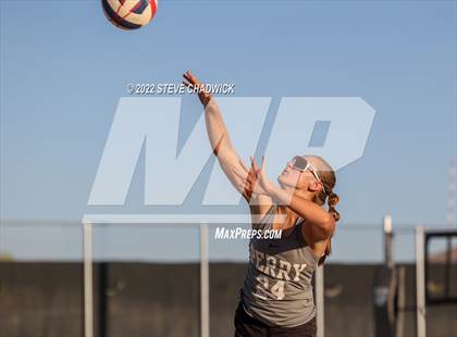 Thumbnail 1 in Perry vs Hamilton @ Casteel photogallery.