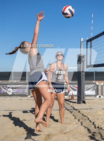 Thumbnail 1 in Perry vs Hamilton @ Casteel photogallery.