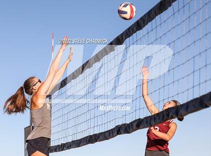 Thumbnail 1 in Perry vs Hamilton @ Casteel photogallery.