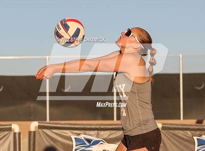 Thumbnail 1 in Perry vs Hamilton @ Casteel photogallery.
