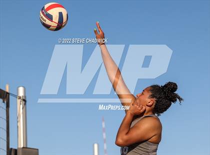 Thumbnail 1 in Perry vs Hamilton @ Casteel photogallery.