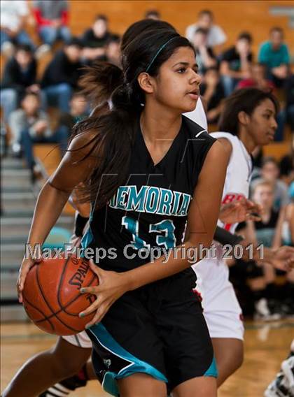 Thumbnail 1 in Pasadena Memorial vs Clear Brook (McDonald's Texas Invitational) photogallery.