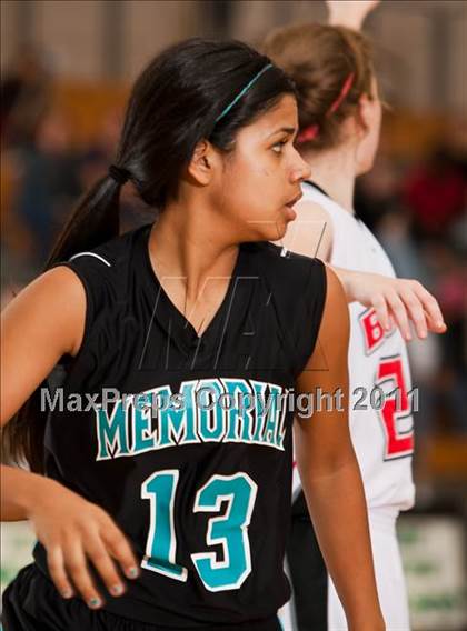 Thumbnail 3 in Pasadena Memorial vs Clear Brook (McDonald's Texas Invitational) photogallery.
