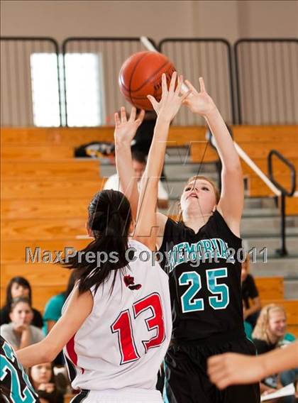 Thumbnail 3 in Pasadena Memorial vs Clear Brook (McDonald's Texas Invitational) photogallery.