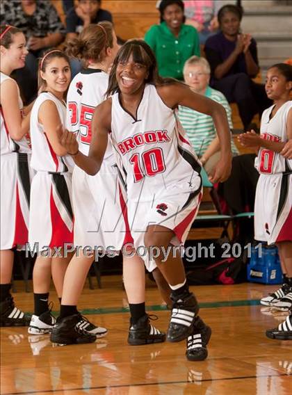 Thumbnail 1 in Pasadena Memorial vs Clear Brook (McDonald's Texas Invitational) photogallery.