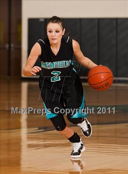 Thumbnail 1 in Pasadena Memorial vs Clear Brook (McDonald's Texas Invitational) photogallery.