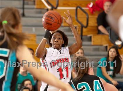 Thumbnail 1 in Pasadena Memorial vs Clear Brook (McDonald's Texas Invitational) photogallery.