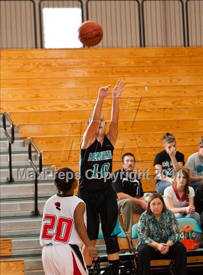 Thumbnail 3 in Pasadena Memorial vs Clear Brook (McDonald's Texas Invitational) photogallery.