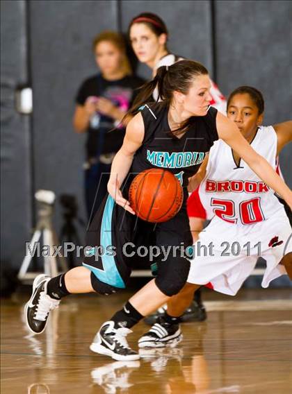Thumbnail 3 in Pasadena Memorial vs Clear Brook (McDonald's Texas Invitational) photogallery.