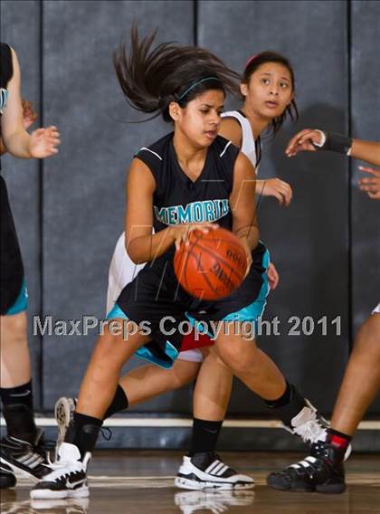 Thumbnail 3 in Pasadena Memorial vs Clear Brook (McDonald's Texas Invitational) photogallery.