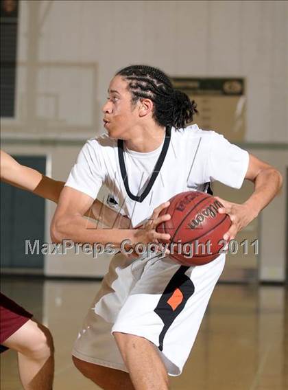Thumbnail 3 in Florin vs. Foothill (Mark Macres Tournament) photogallery.