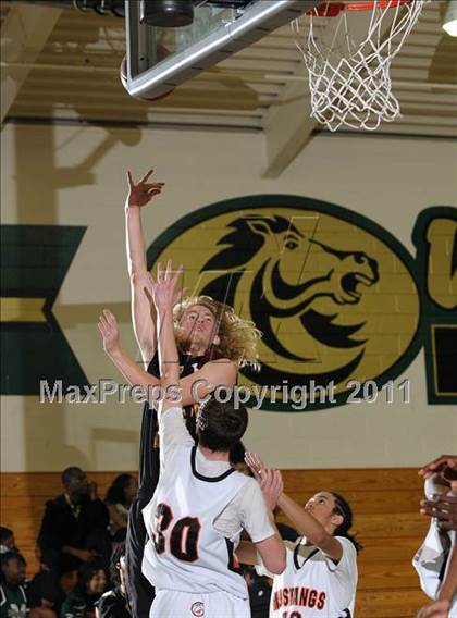 Thumbnail 3 in Florin vs. Foothill (Mark Macres Tournament) photogallery.