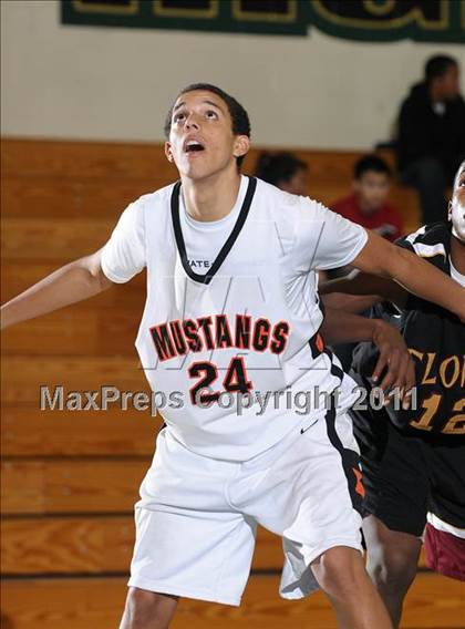 Thumbnail 3 in Florin vs. Foothill (Mark Macres Tournament) photogallery.