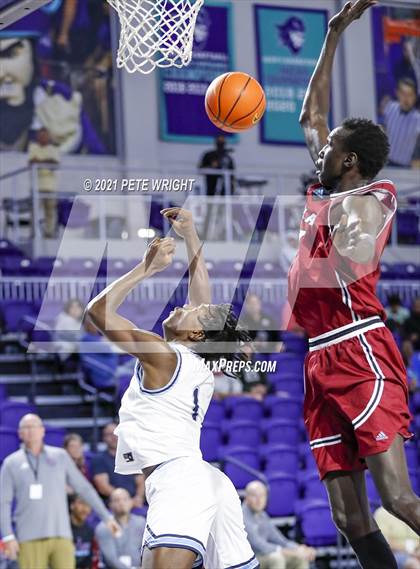 Thumbnail 2 in Ballard vs Dr Phillips (City of Palms Classic) photogallery.