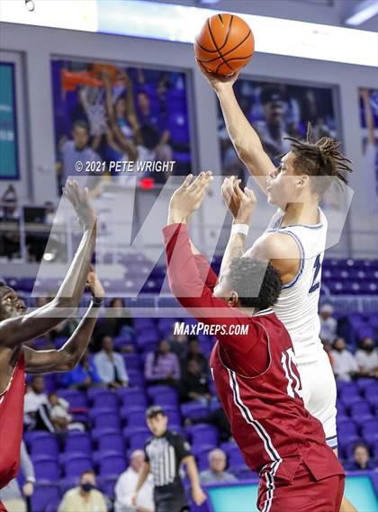 Thumbnail 3 in Ballard vs Dr Phillips (City of Palms Classic) photogallery.