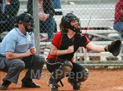 Thumbnail 2 in Ravenwood vs Independence photogallery.