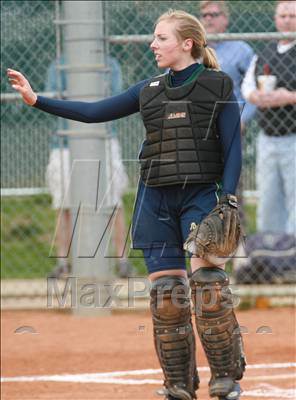 Thumbnail 2 in Ravenwood vs Independence photogallery.