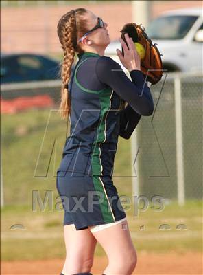 Thumbnail 1 in Ravenwood vs Independence photogallery.