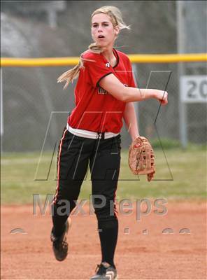 Thumbnail 3 in Ravenwood vs Independence photogallery.