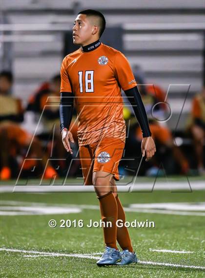 Thumbnail 3 in Alvin vs clear Lake photogallery.