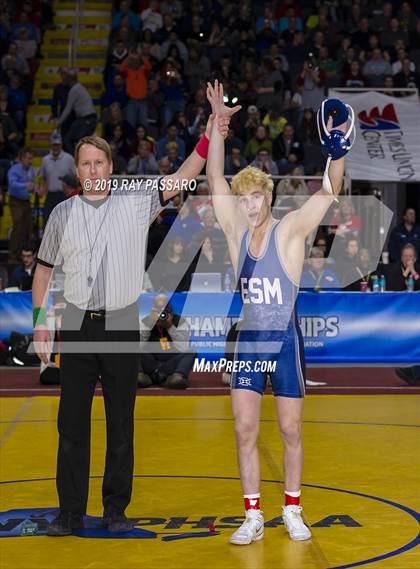 Thumbnail 1 in NYSPHSAA D1 Wrestling Championships (Finals 132 - 160 lbs) photogallery.