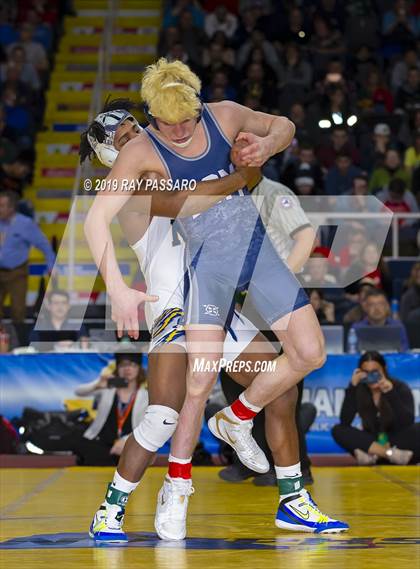 Thumbnail 1 in NYSPHSAA D1 Wrestling Championships (Finals 132 - 160 lbs) photogallery.