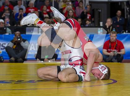 Thumbnail 2 in NYSPHSAA D1 Wrestling Championships (Finals 132 - 160 lbs) photogallery.
