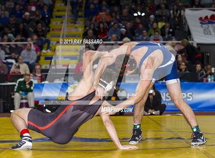 Thumbnail 3 in NYSPHSAA D1 Wrestling Championships (Finals 132 - 160 lbs) photogallery.