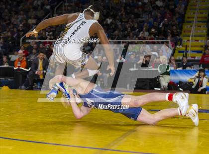 Thumbnail 2 in NYSPHSAA D1 Wrestling Championships (Finals 132 - 160 lbs) photogallery.