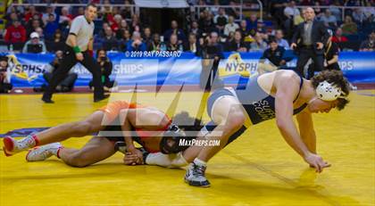 Thumbnail 2 in NYSPHSAA D1 Wrestling Championships (Finals 132 - 160 lbs) photogallery.