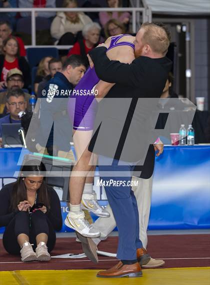 Thumbnail 2 in NYSPHSAA D1 Wrestling Championships (Finals 132 - 160 lbs) photogallery.