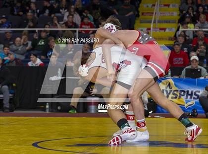 Thumbnail 2 in NYSPHSAA D1 Wrestling Championships (Finals 132 - 160 lbs) photogallery.