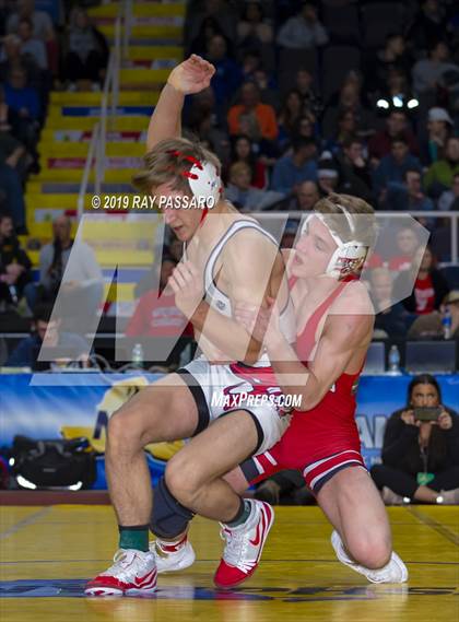 Thumbnail 1 in NYSPHSAA D1 Wrestling Championships (Finals 132 - 160 lbs) photogallery.