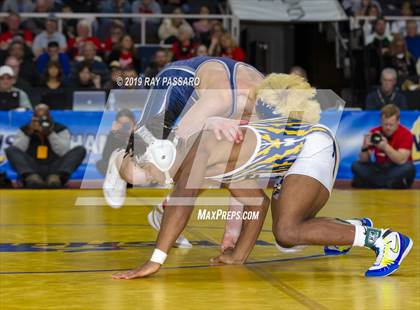 Thumbnail 3 in NYSPHSAA D1 Wrestling Championships (Finals 132 - 160 lbs) photogallery.