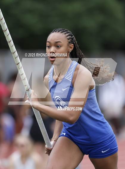 Thumbnail 1 in SPC Championships (Field Events) photogallery.