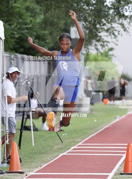 Thumbnail 1 in SPC Championships (Field Events) photogallery.