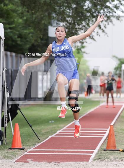 Thumbnail 2 in SPC Championships (Field Events) photogallery.